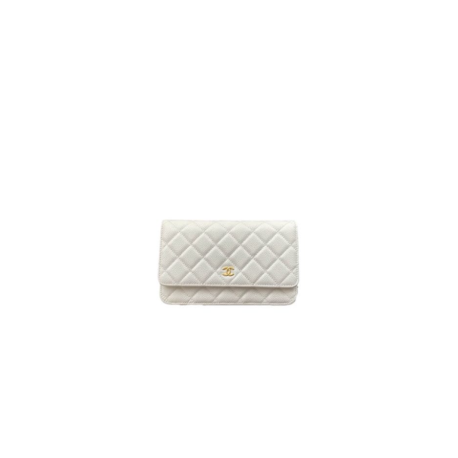 Ch**el classic chain wallet