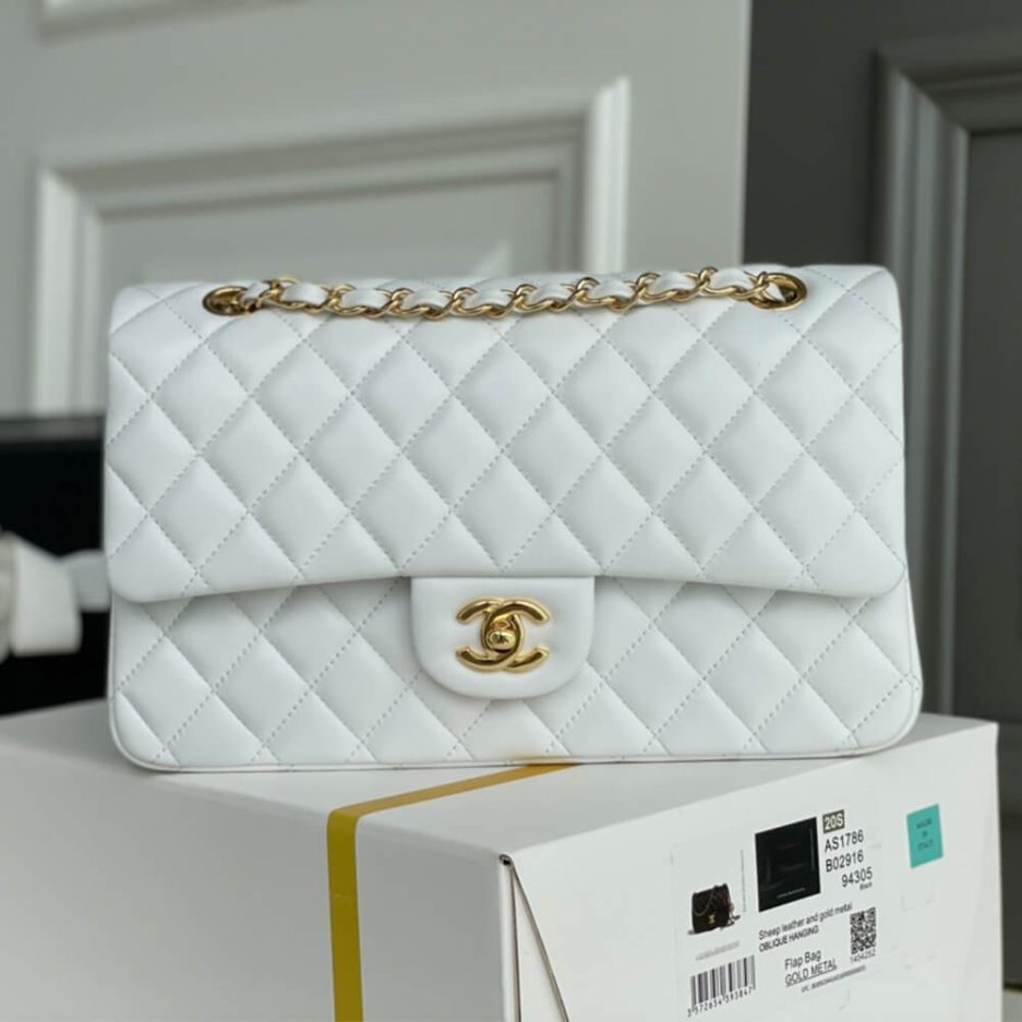 Ch**el medium classic flap handbag