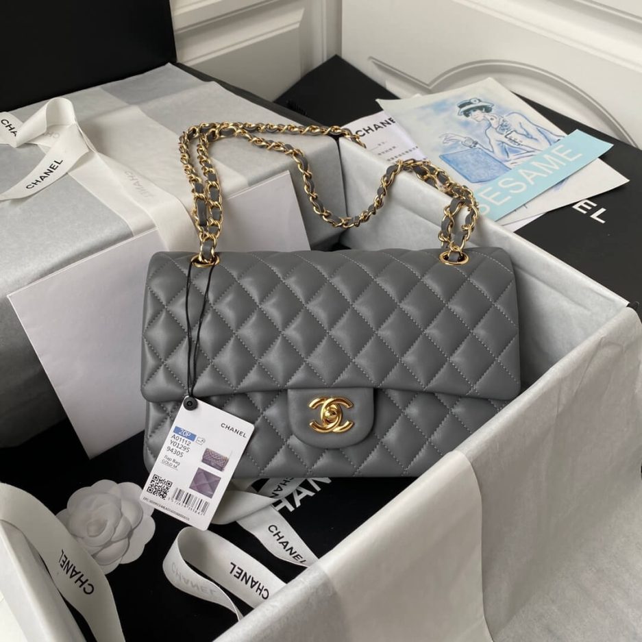 Ch**el medium classic flap handbag