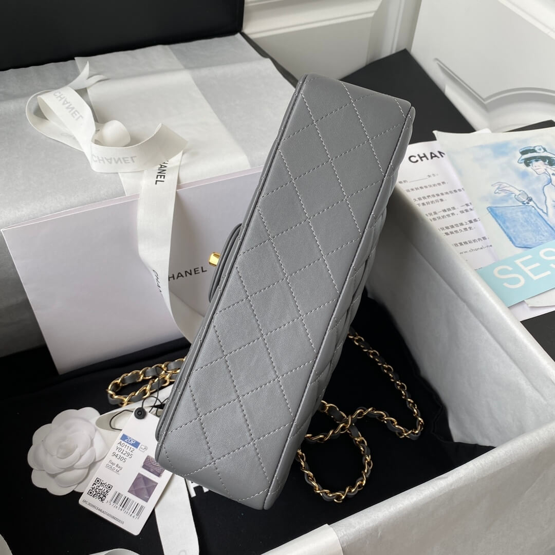Ch**el medium classic flap handbag