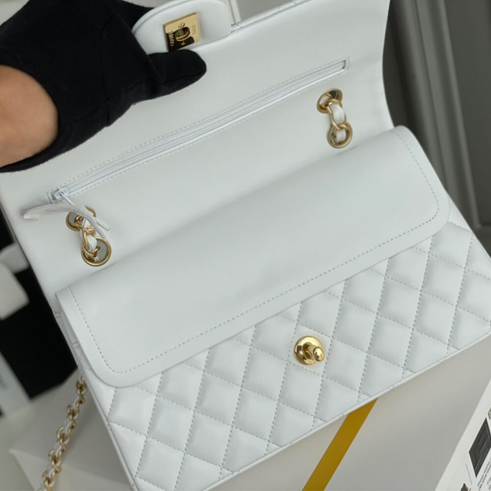 Ch**el medium classic flap handbag