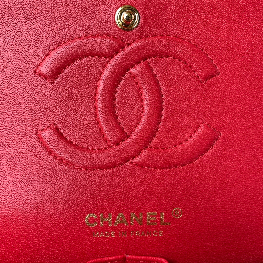 Ch**el medium classic flap handbag