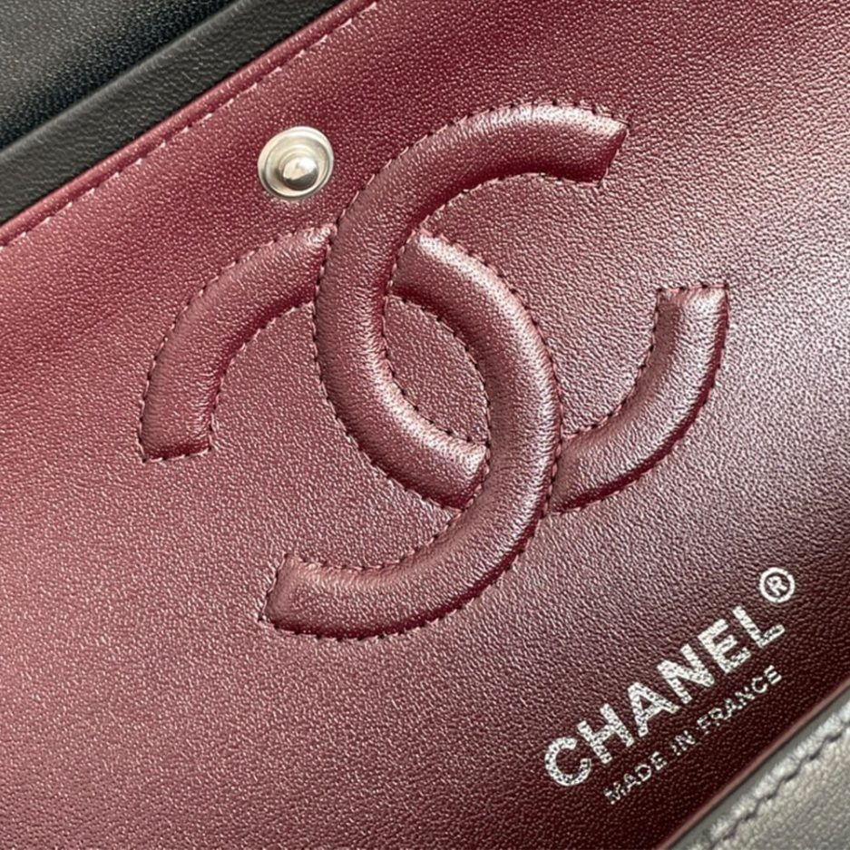 Ch**el medium classic flap handbag
